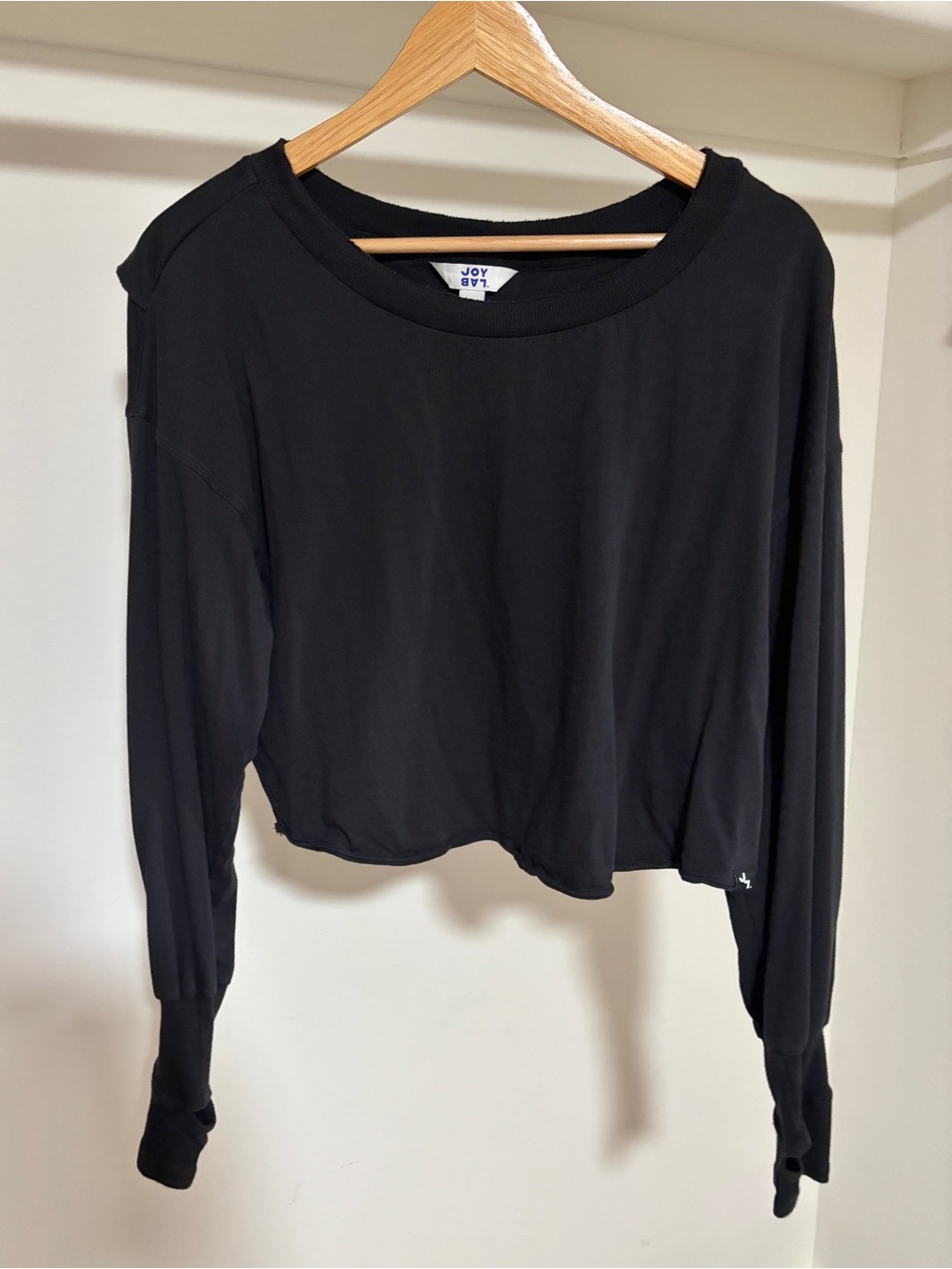 JoyLab | Women’s | Black Long-Sleeve Athletic Cropped Top w/ Open Back | M